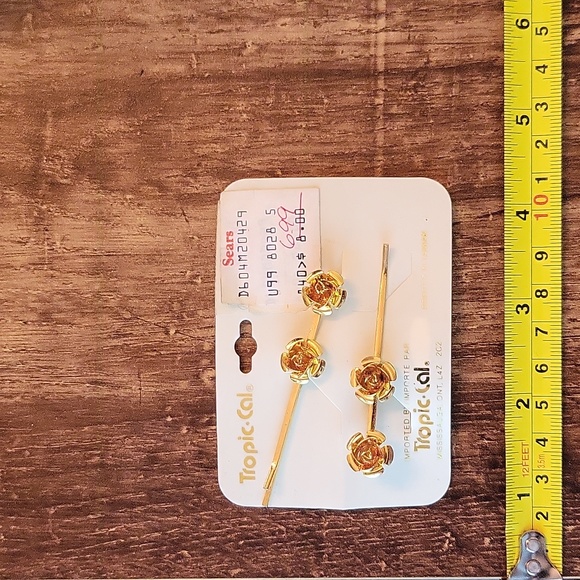 Vintage Tropic-Cal Floral Hair Pins - Picture 4 of 4